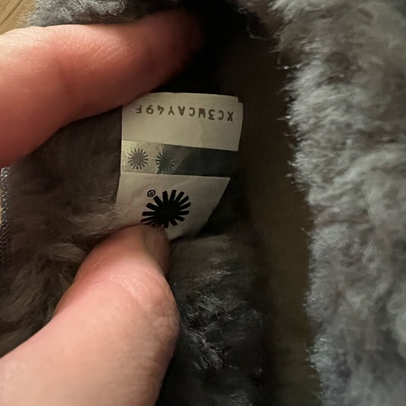 Ugg Ultra Mini Classic Boot - Picture 11 of 11